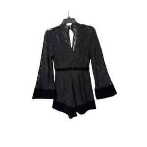 do+be v neck Lace Bell Sleeve Romper dress women black sz small